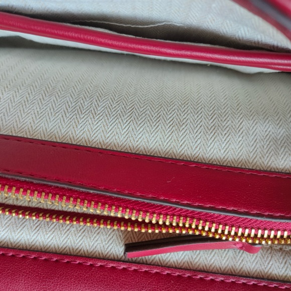 Tory Burch Red and Gold Chevron Shoulder Bag - Picture 8 of 14